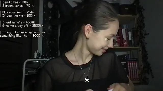 Yuna5343 online show from 06-19-26, 07:28