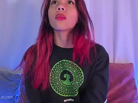 Snapshot of Laurenn_2 chatting on 11-05-25, 04:18 Laurenn 2 online show from 11-05-25, 04:18