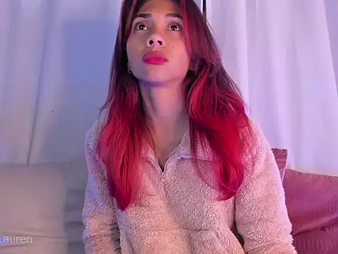 Snapshot of Laurenn_2 chatting on 11-06-25, 03:35 Laurenn 2 online show from 11-06-25, 03:35