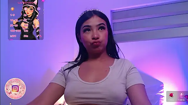 Snapshot of Angela_elliss1 chatting on 03-24-26, 10:15 Angela elliss1 online show from 03-24-26, 10:15