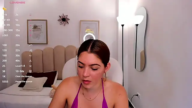 Madelin carter online show from 11-16-25, 06:57