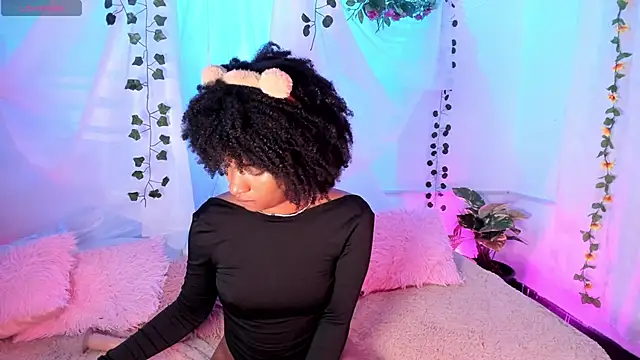 Lolalewis777 online show from 02-07-26, 10:35