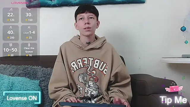 LiamBrown09 online show from 12-01-25, 07:08