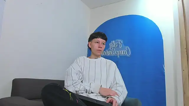 LiamBrown09 online show from 06-08-26, 07:14