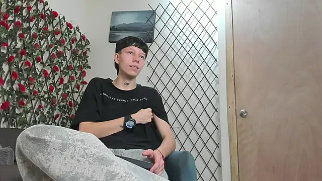 LiamBrown09 online show from 06-23-26, 07:34