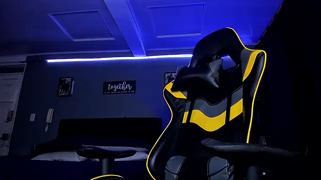 alexgiraldo   online show from 09-22-25, 11:01