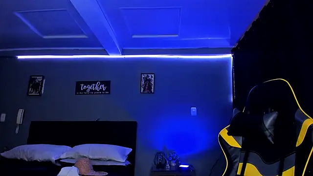 Snapshot of alexgiraldo__ chatting on 10-07-25, 11:18 alexgiraldo online show from 10-07-25, 11:18