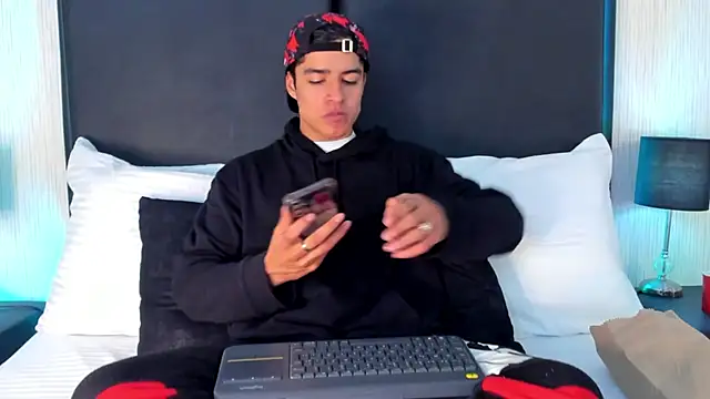 JacobBikerr online show from 09-12-25, 12:16