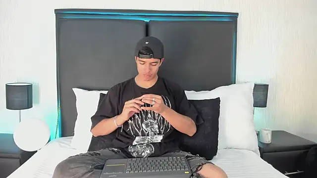 JacobBikerr online show from 09-17-25, 11:45
