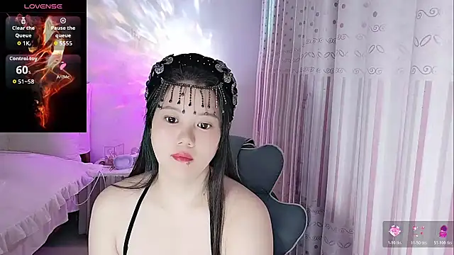 Snapshot of ManM-88 chatting on 10-31-25, 12:50 ManM-88 online show from 10-31-25, 12:50