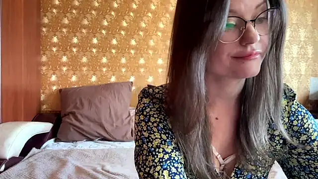 Snapshot of mia_shine_bright_wow chatting on 11-09-25, 06:01 mia shine bright wow online show from 11-09-25, 06:01