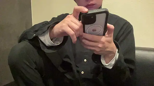 ko-ki012 online show from 10-19-25, 05:35