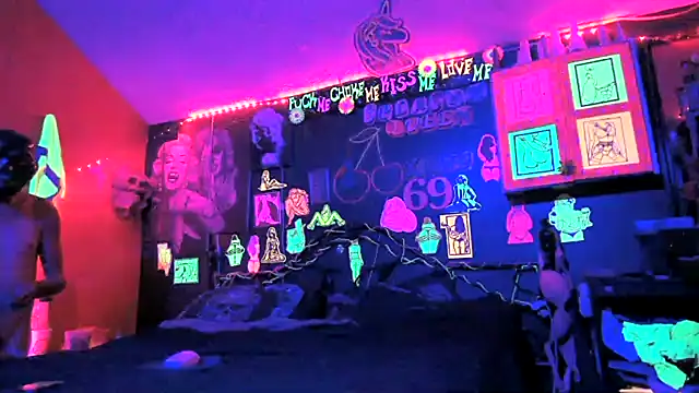 Splash Queen420 online show from 07-17-26, 10:22