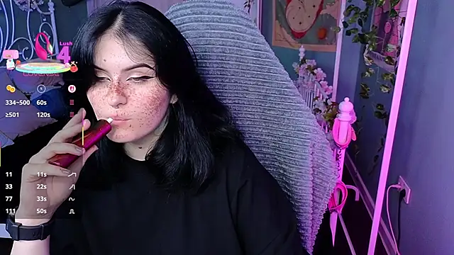 Snapshot of Dark_Shine chatting on 09-18-25, 10:39 Dark Shine online show from 09-18-25, 10:39