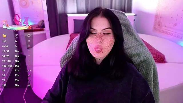 Snapshot of Dark_Shine chatting on 10-19-25, 05:41 Dark Shine online show from 10-19-25, 05:41