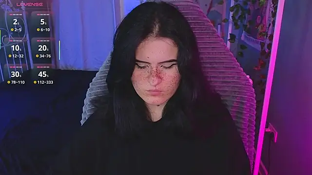 Snapshot of Dark_Shine chatting on 11-06-25, 06:58 Dark Shine online show from 11-06-25, 06:58