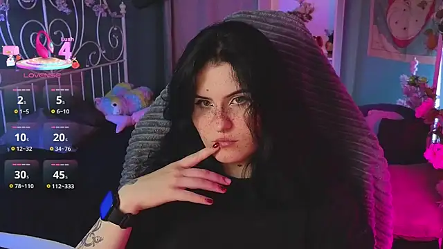 Snapshot of Dark_Shine chatting on 11-07-25, 05:40 Dark Shine online show from 11-07-25, 05:40