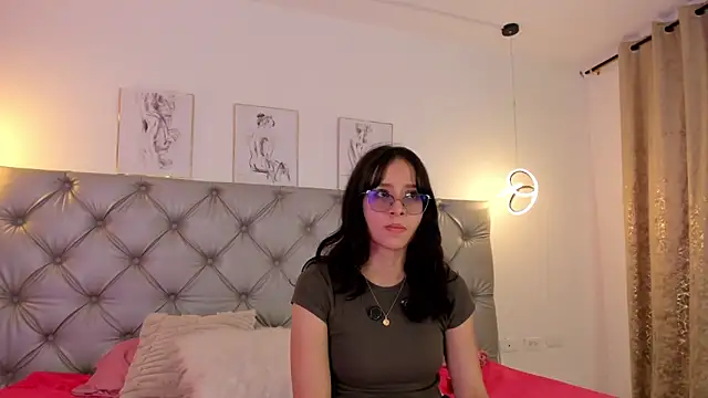 Naughty Couple83 online show from 05-05-26, 07:00