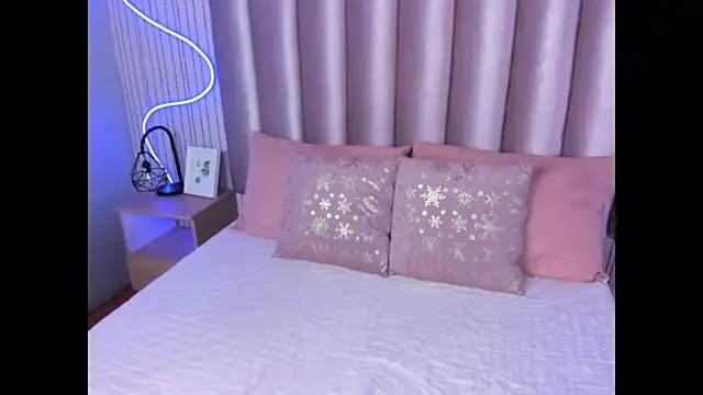 SamanthaPeachss online show from 11-05-25, 12:05