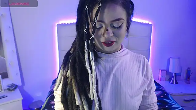 elapetitie online show from 11-28-25, 06:16