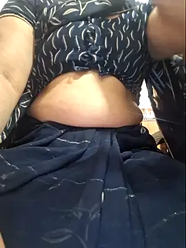 Snapshot of indianhotwife639 chatting on 02-16-26, 10:22 indianhotwife639 online show from 02-16-26, 10:22