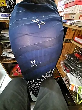 Snapshot of indianhotwife639 chatting on 03-17-26, 05:44 indianhotwife639 online show from 03-17-26, 05:44