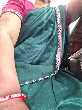 Snapshot of indianhotwife639 chatting on 03-24-26, 07:13 indianhotwife639 online show from 03-24-26, 07:13