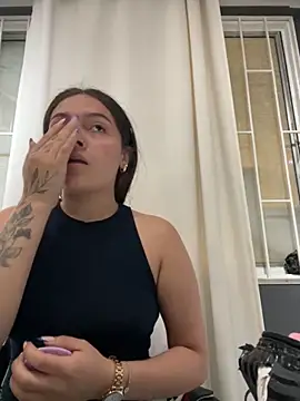 Snapshot of Alyha_Cortes chatting on 11-04-25, 12:26 Alyha Cortes online show from 11-04-25, 12:26