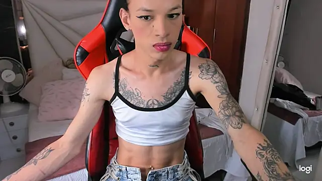 Snapshot of sara_slut21 chatting on 12-14-24, 05:25 sara slut21 online show from 12-14-24, 05:25