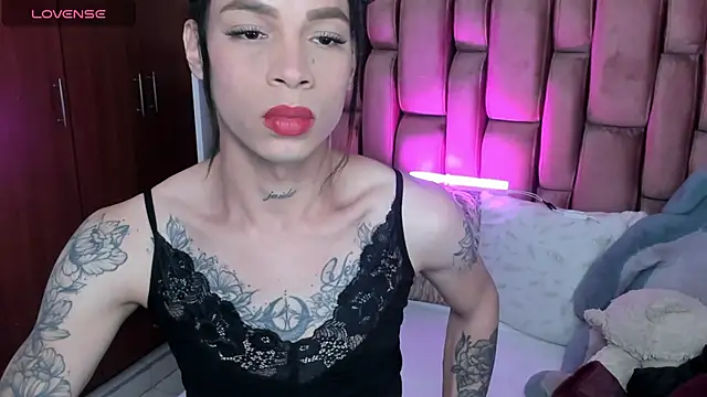 Snapshot of sara_slut21 chatting on 03-12-25, 05:13 sara slut21 online show from 03-12-25, 05:13