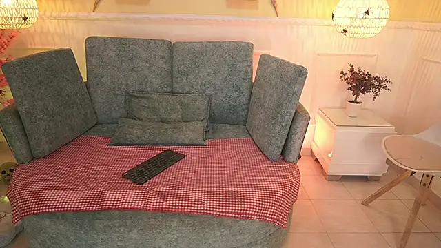 LoonaNyx online show from 10-23-25, 11:42