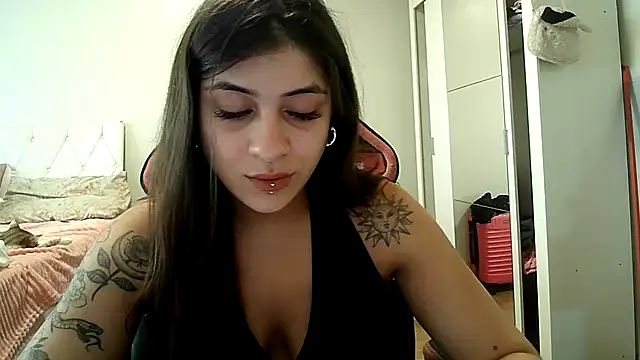 Becca B online show from 12-22-25, 07:44