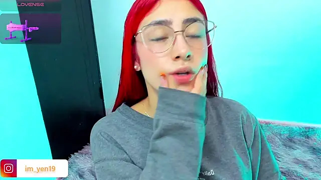 adahraa younng online show from 11-04-25, 11:42