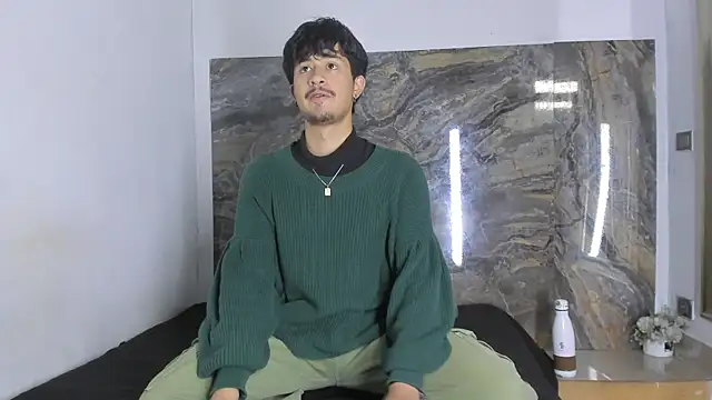 Snapshot of DimitriDeluxe chatting on 10-12-25, 12:48 DimitriDeluxe online show from 10-12-25, 12:48