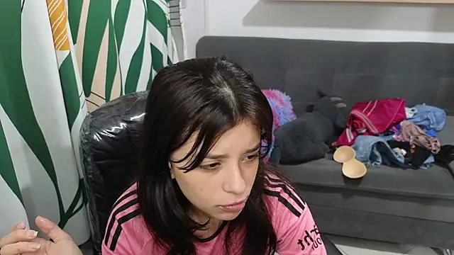 kathie lozada online show from 12-16-25, 04:39