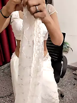 Snapshot of Shalu_G chatting on 09-13-25, 02:17 Shalu G online show from 09-13-25, 02:17