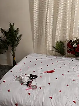 Snapshot of Shalu_G chatting on 11-02-25, 08:39 Shalu G online show from 11-02-25, 08:39