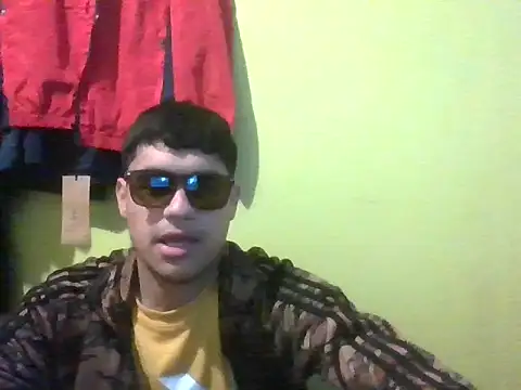 juanfritaa21 online show from 09-15-25, 05:24