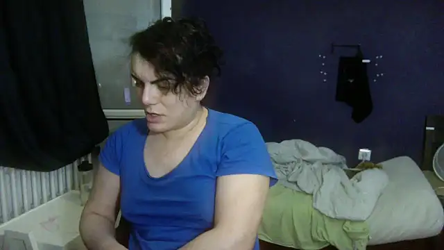 Snapshot of turkishTransEfsun chatting on 09-18-25, 06:32 turkishTransEfsun online show from 09-18-25, 06:32