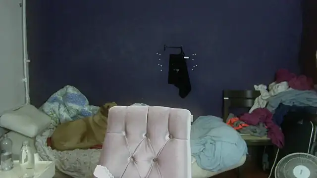 Snapshot of turkishTransEfsun chatting on 10-22-25, 01:00 turkishTransEfsun online show from 10-22-25, 01:00