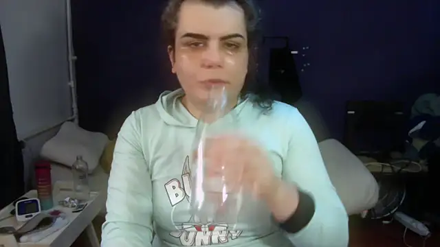 Snapshot of turkishTransEfsun chatting on 10-31-25, 11:11 turkishTransEfsun online show from 10-31-25, 11:11