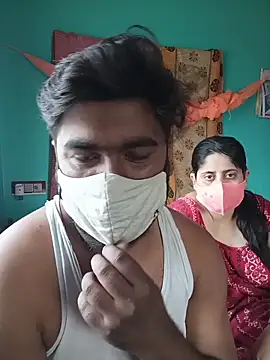 Snapshot of indiancouple659 chatting on 03-02-26, 06:14 indiancouple659 online show from 03-02-26, 06:14