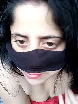 Snapshot of indiancouple659 chatting on 03-13-26, 07:04 indiancouple659 online show from 03-13-26, 07:04