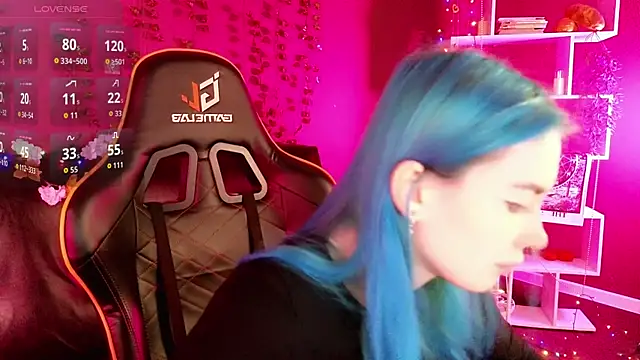 Snapshot of Kiara_Dream chatting on 09-30-25, 08:36 Kiara Dream online show from 09-30-25, 08:36