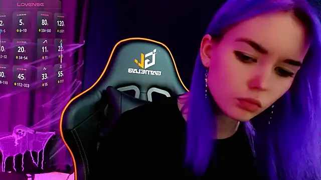 Snapshot of Kiara_Dream chatting on 11-03-25, 09:05 Kiara Dream online show from 11-03-25, 09:05