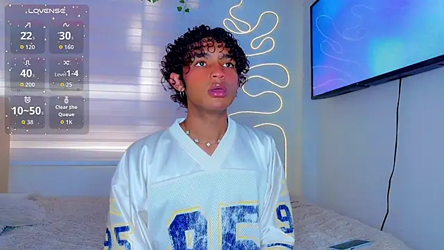 Aaron Wiinter online show from 02-12-26, 07:31