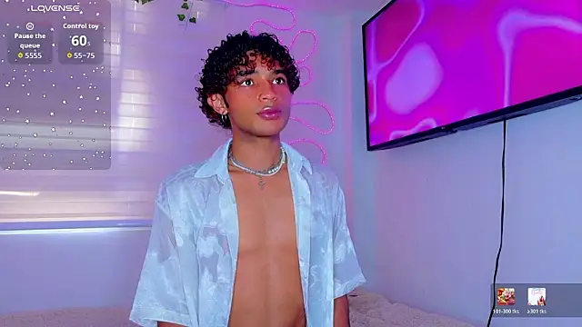 Aaron Wiinter online show from 03-11-26, 07:42