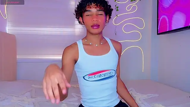 Aaron Wiinter online show from 04-07-26, 08:09