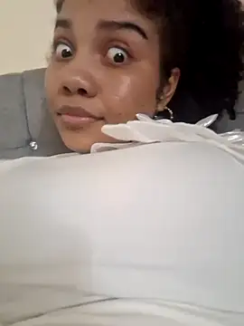 madelene online show from 12-08-24, 05:07