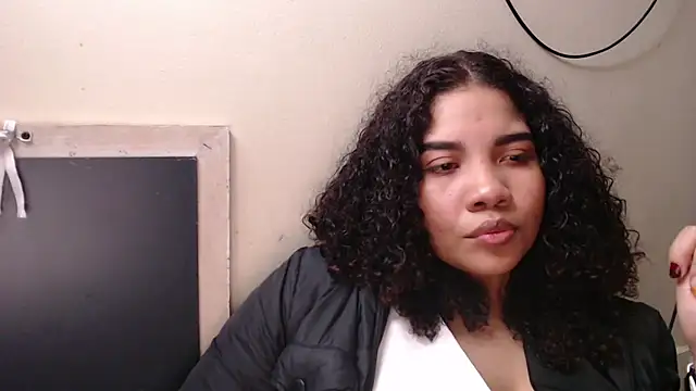 madelene online show from 12-25-24, 02:25